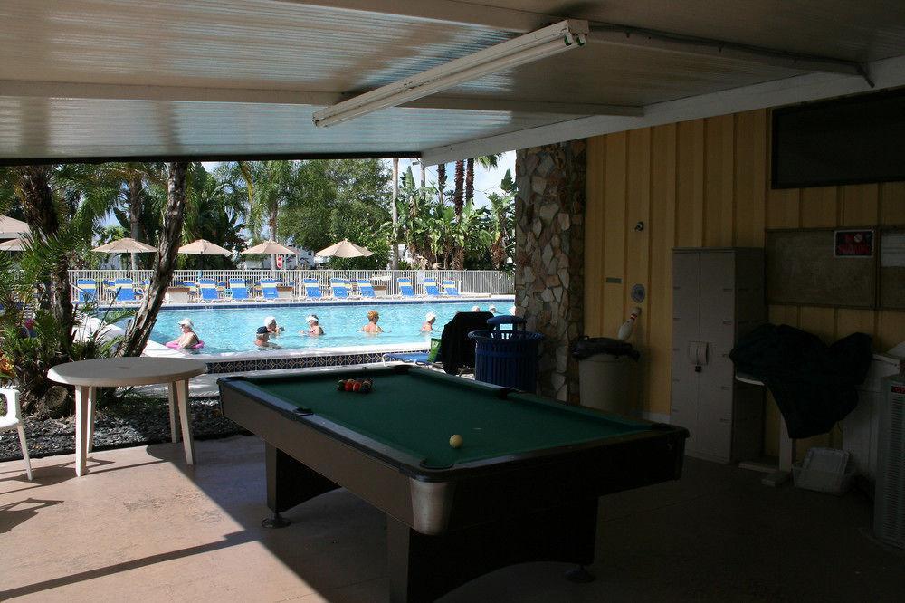 Harbor Lakes Rv Resort พอร์ตชาร์ล็อต ภายนอก รูปภาพ